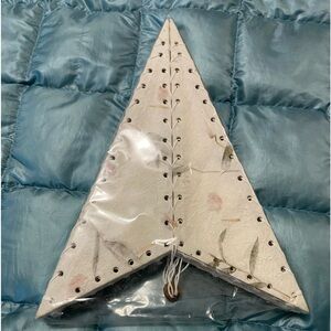 Mulberry Paper Lite Shade. Very unique. Retail $45